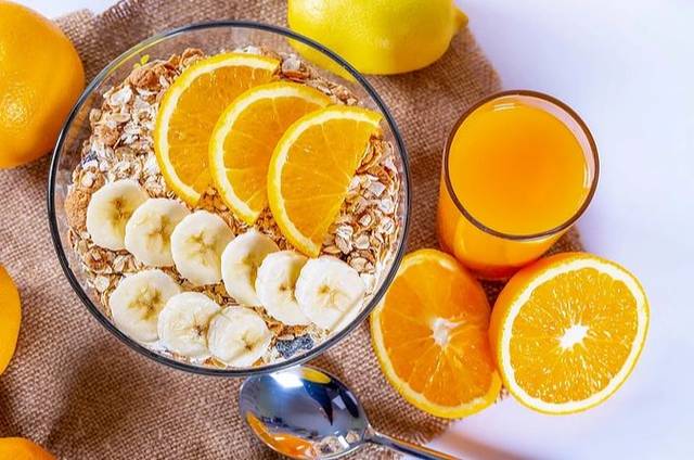 補充維生素C可以預(yù)防感冒？哪些人更需要補維C？