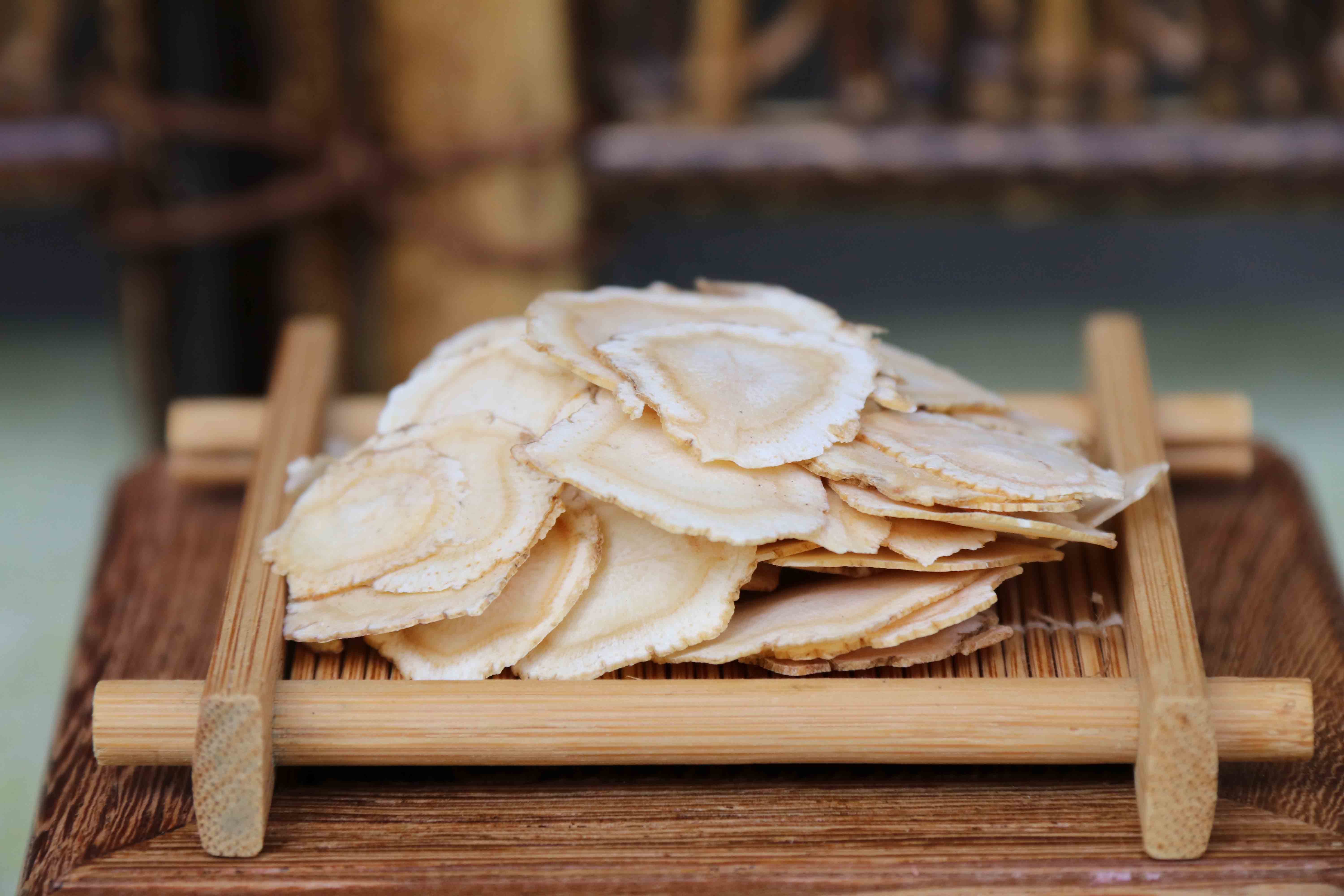 吃西洋參能調(diào)節(jié)心腦血管、增強心肺功能！ 